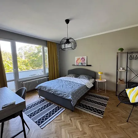 Lazur First Line Apartment Burgas