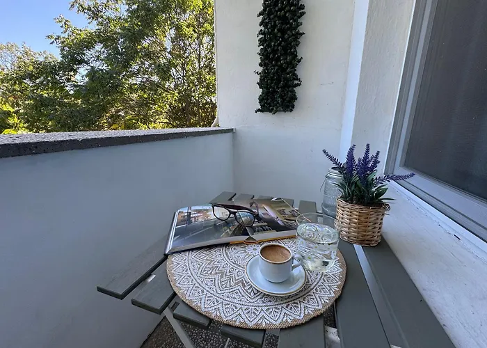 Daire Lazur First Line Burgaz