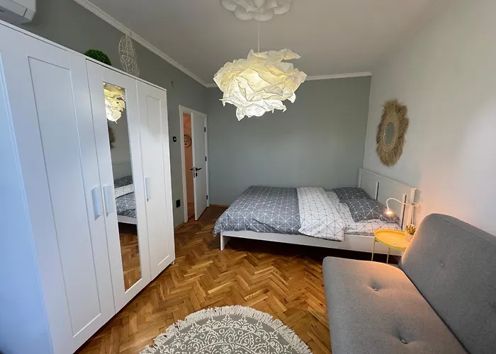 Lazur First Line * Бургас